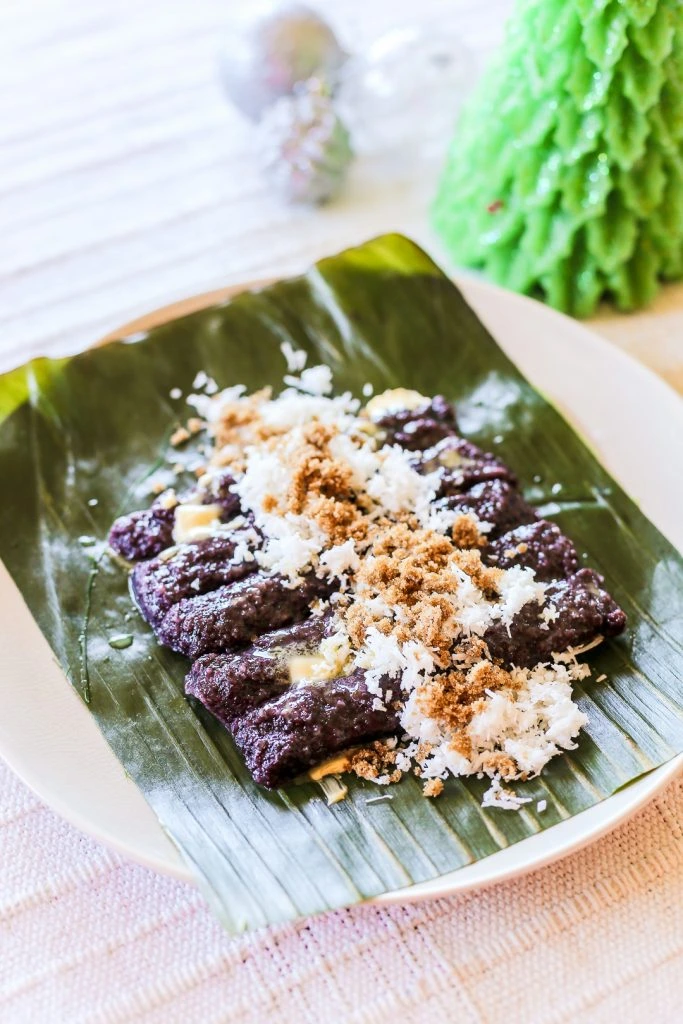 filipino desserts Puto Bumbong Purple Rice Steamed Cake
